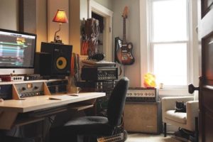 Бизнес — создание домашней музыкальной студии