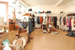 Стоковой бизнес: как открыть магазин стоковой одежды