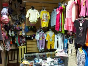 Детская одежда как стабильный бизнес. Этапы открытия магазина по продаже детских вещей