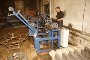 Изготовление сетки-рабицы как бизнес-производство